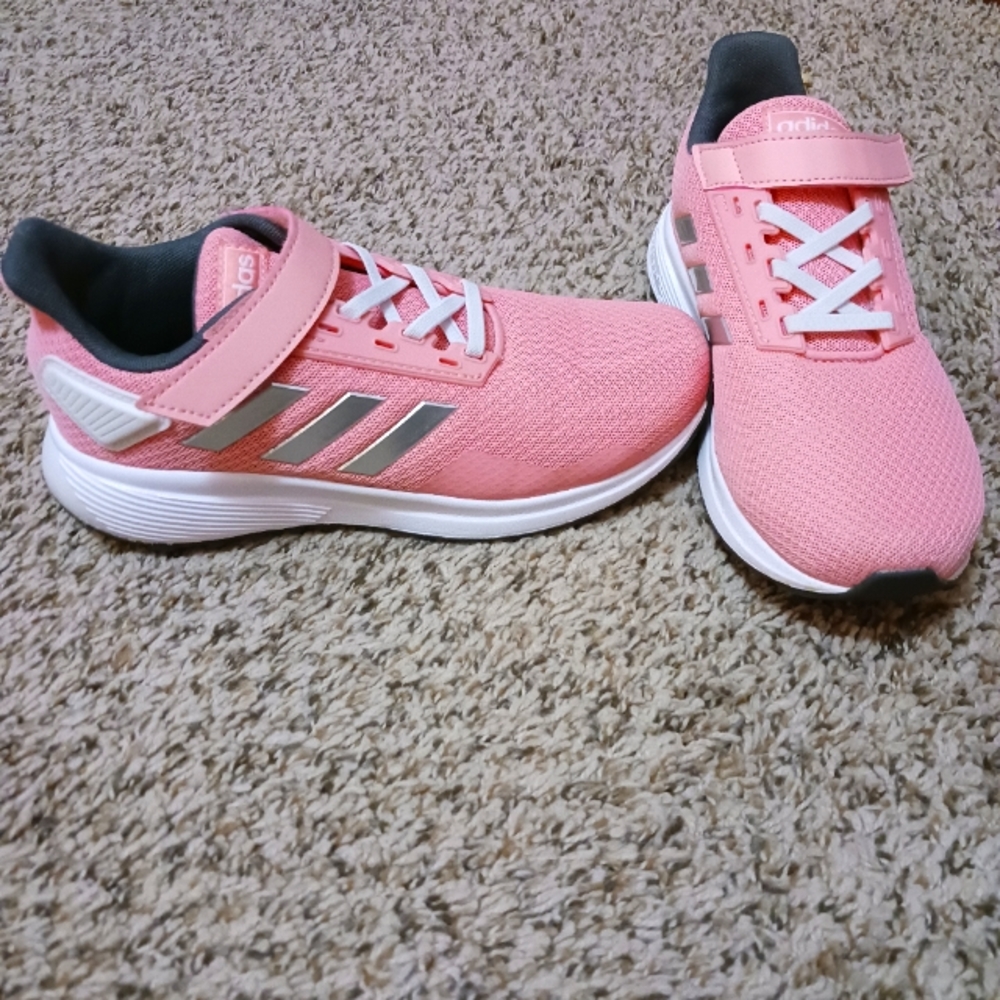 Adidas girls tennis shoes, size 3, peach/pink